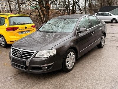 Gebraucht VW Passat 140 PS (102 kW) 2008 Braun Limousine