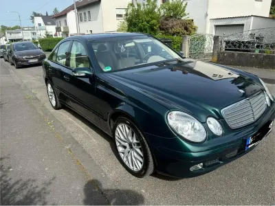 Gebraucht Mercedes E270 177 PS (130 kW) 2002 Grün Limousine