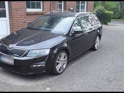 Schwarz Gebraucht 2014 Skoda Octavia RS Kombi | 8.499 € (Fairer Preis)