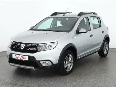 Gebraucht Dacia Sandero Prestige 101 PS (74 kW) 2021 Silber SUV