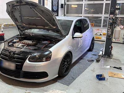 Second-hand VW Golf IV R 250 CP (183 kW) 2006 Argintiu Hatchback