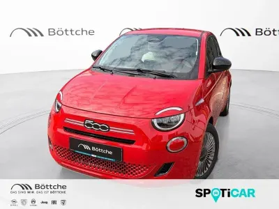 Neu Fiat 500 Icon 65 PS (47 kW) 2026 Passione rot Kleinwagen