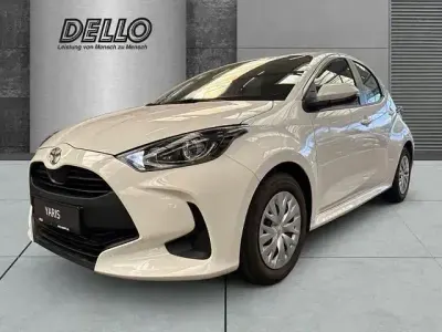 Gebraucht Toyota Yaris Comfort 72 PS (52 kW) 2022 Weiß Kleinwagen