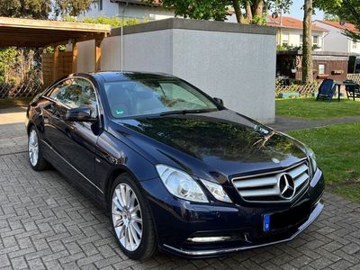 Gebraucht Mercedes E350 292 PS (214 kW) 2011 Blau Coupé