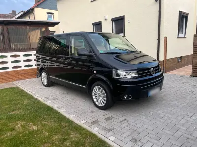 Gebraucht VW Multivan Highline 180 PS (132 kW) 2012 Schwarz Van / Kleinbus
