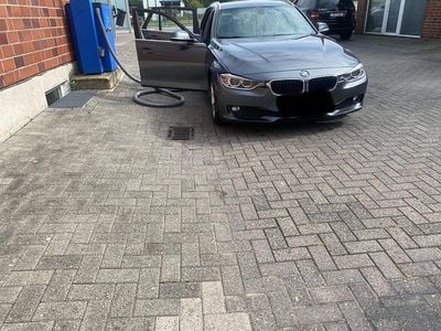 Grau Gebraucht 2013 BMW 320 Kombi | 9.700 € (Guter Preis)