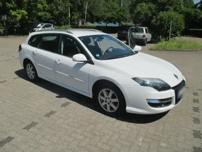 Gebraucht Renault Laguna GrandTour GT 140 PS (102 kW) 2012 Weiß Kombi