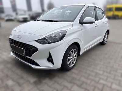 Gebraucht Hyundai i10 Select 63 PS (46 kW) 2024 Weiß Kleinwagen