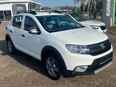 Gebraucht Dacia Sandero Prestige 90 PS (66 kW) 2019 Weiß SUV