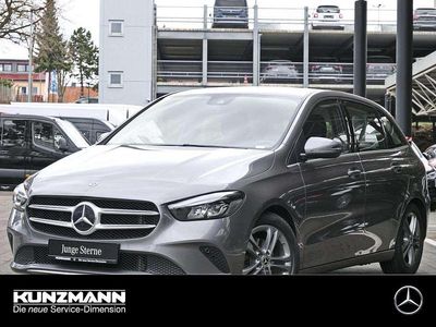 Gebraucht Mercedes B180 Style 136 PS (100 kW) 2019 Mountaingrau metallic Van / Kleinbus