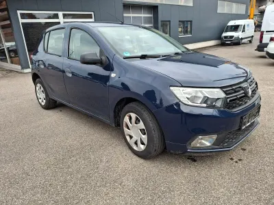 Gebraucht Dacia Sandero Ambiance 73 PS (53 kW) 2018 Blau Kleinwagen
