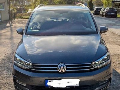 Gebraucht VW Touran Highline 190 PS (139 kW) 2016 Grau Van / Kleinbus
