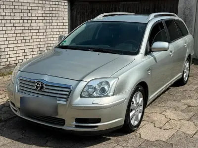 Gebraucht Toyota Avensis 177 PS (130 kW) 2006 Silber Kombi