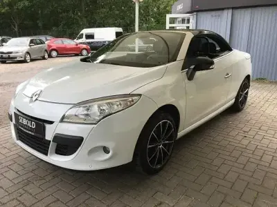 Gebraucht Renault Mégane Luxe 131 PS (96 kW) 2011 Weiss Cabrio