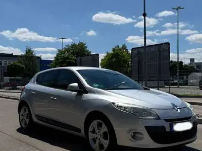Gebraucht Renault Mégane III Dynamique 140 PS (102 kW) 2009 Grau Limousine