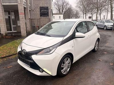 Usata Toyota Aygo X-play 69 CV (50 kW) 2017 Bianco Utilitaria