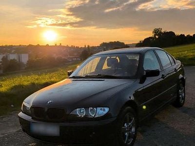 Second-hand BMW 318 143 CP (105 kW) 2003 Albastru Berlinǎ