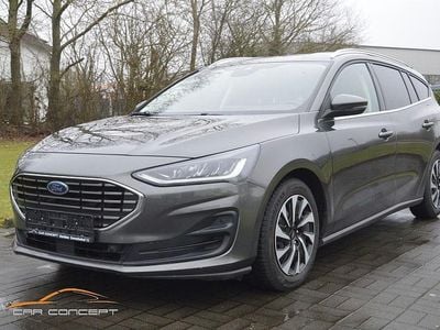 Gebraucht Ford Focus Titanium 120 PS (88 kW) 2022 Grau Kombi