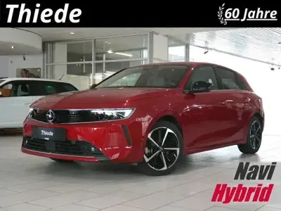 Używany Opel Astra Elegance 140 KM (102 kW) 2023 Czerwony Hatchback