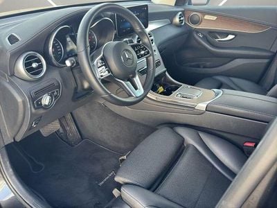 Gebraucht Mercedes GLC220 194 PS (142 kW) 2022 Grau SUV