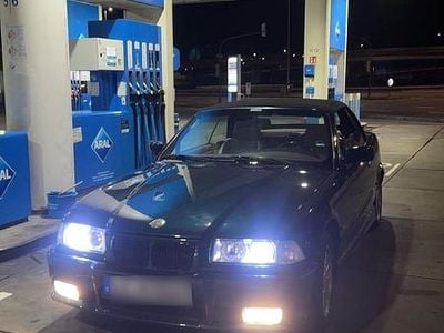 Usata BMW 318 Cabriolet M Sport 140 CV (102 kW) 1997 Verde Cabrio