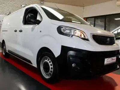 Gebraucht Peugeot Expert Premium 150 PS (110 kW) 2019 Weiß Van