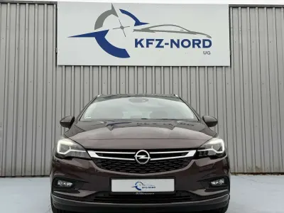 Gebraucht Opel Astra 125 PS (91 kW) 2018 Kokosnuss braun (m2) Kombi