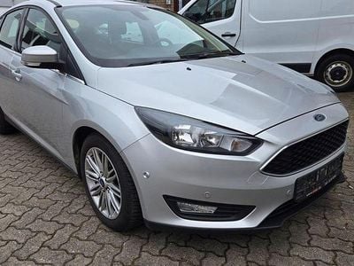 Second-hand Ford Focus Titanium 101 CP (74 kW) 2018 Argintiu Berlinǎ