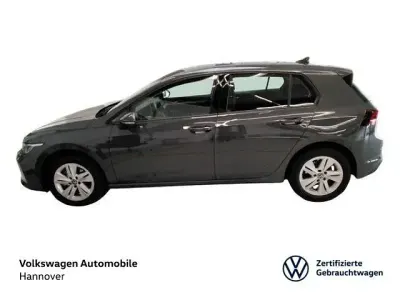 Gebraucht VW Golf VIII Business 116 PS (85 kW) 2025 Delfingrau metallic Limousine