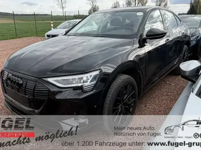 Gebraucht Audi e-tron Sportback S-Line 300 kW (408 PS) 2022 Brillantschwarz SUV