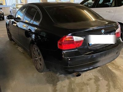 gebraucht BMW 318 EZ 05/2007, 145K KM, 6500€ - sehr guter Zustand, mit TÜV