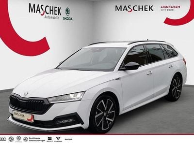 Weiss Gebraucht 2022 Skoda Octavia SportLine Kombi | 20.140 € (Guter Preis)