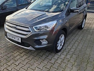 Gebraucht Ford Kuga Titanium 182 PS (133 kW) 2017 Grau SUV