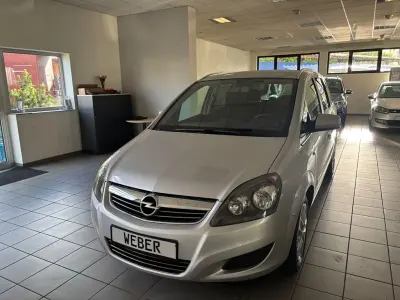 Gebraucht Opel Zafira Family 116 PS (85 kW) 2012 Silber Van / Kleinbus