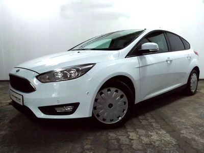 Gebraucht Ford Focus Trend 105 PS (77 kW) 2018 Weiß Limousine