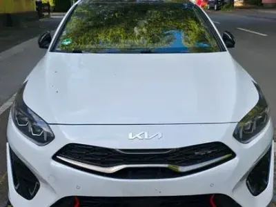 Gebraucht Kia ProCeed GT GT 204 PS (150 kW) 2021 Weiß Kleinwagen