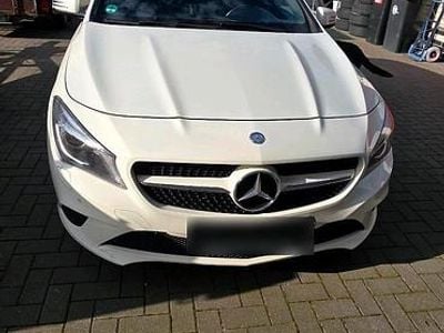 Gebraucht Mercedes CLA220 Shooting Brake 177 PS (130 kW) 2016 Weiß Kombi