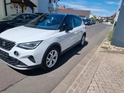Gebraucht Seat Arona Beats 150 PS (110 kW) 2021 Weiß SUV