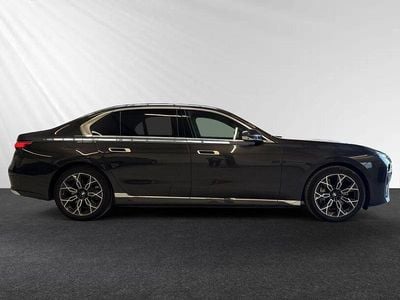 Begagnad BMW 750e Comfort Edition 489 HK (359 kW) 2024 Grå Sedan
