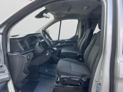 Gebraucht Ford Transit Custom Nugget 185 PS (136 kW) 2020 Polarsilber metallic Van