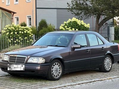 Mercedes C200