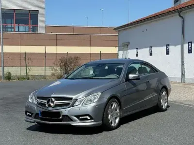 Gebraucht Mercedes 250 277 PS (203 kW) 2011 Silber Limousine