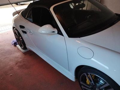 Second-hand Porsche 911 Turbo S Cabriolet 530 CP (389 kW) 2010 Alb Cabrio