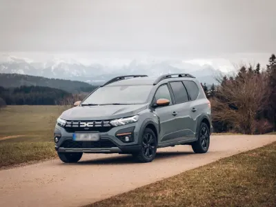 Gebraucht Dacia Jogger Extreme 110 PS (80 kW) 2023 Grau Van / Kleinbus