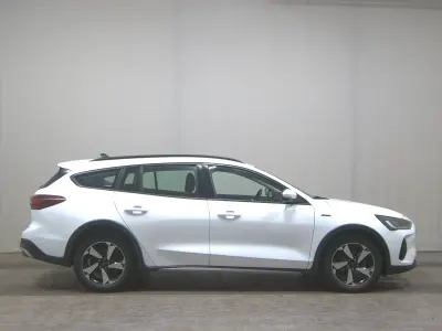 Gebraucht Ford Focus Active 116 PS (85 kW) 2023 Frost weiss Kombi
