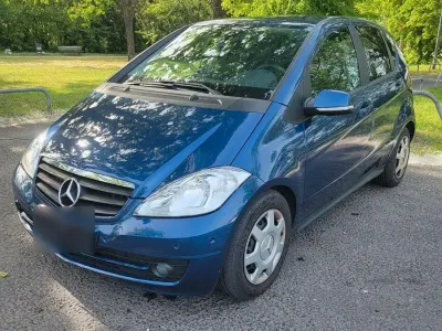 Używany Mercedes A180 Avantgarde 109 KM (80 kW) 2010 Niebieski Minivan