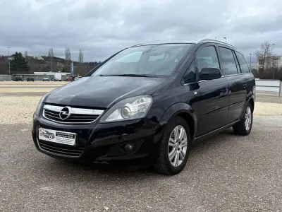 Gebraucht Opel Zafira Innovation 125 PS (91 kW) 2010 Saphirschwarz mineraleffekt Van / Kleinbus