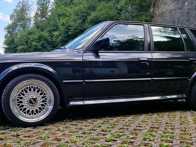 Gebraucht BMW 325 Sport Line 170 PS (125 kW) 1989 Schwarz Kombi