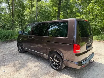 Gebraucht VW Multivan 179 PS (131 kW) 2010 Violet Van / Kleinbus