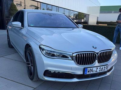 Second-hand BMW 750 449 CP (330 kW) 2017 Gri Berlinǎ
